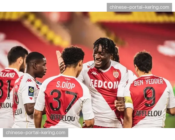 为应对密集赛程,斯特拉斯堡被曝在训练中加练5-3-2防守阵型