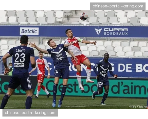 朗斯对阵图卢兹，3-4-2-1同阵型的高位逼抢对决